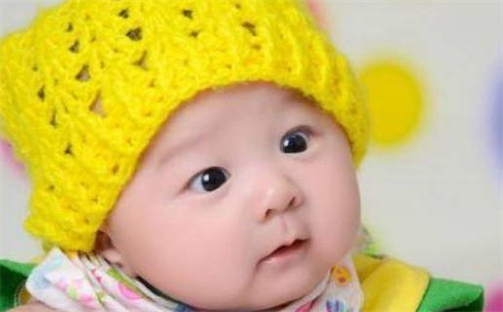 胡姓2025年12月05日出生的男孩子五行缺什么？如何科学取名