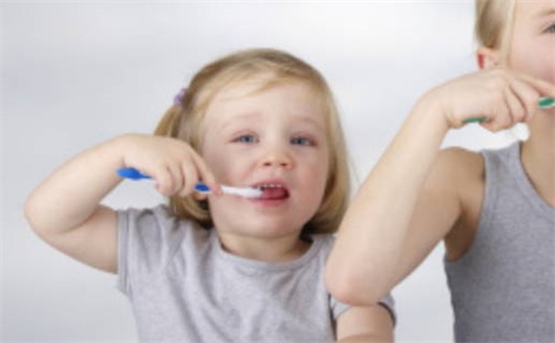 邓姓高雅大气的女生名字